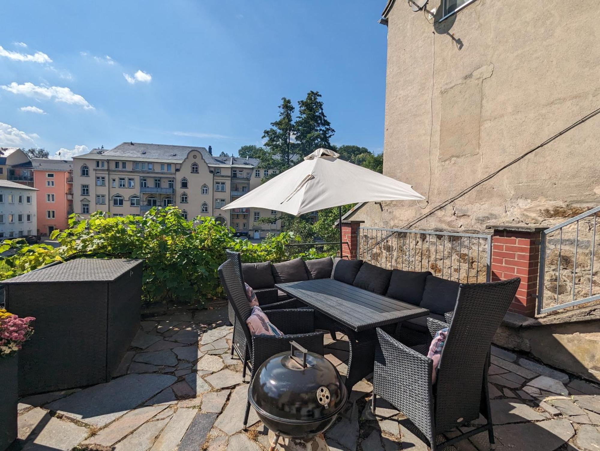 F1 - Urlaubsmagie - Helle Wohnung Mit Sauna & Pool & Whirlpool Sebnitz Luaran gambar