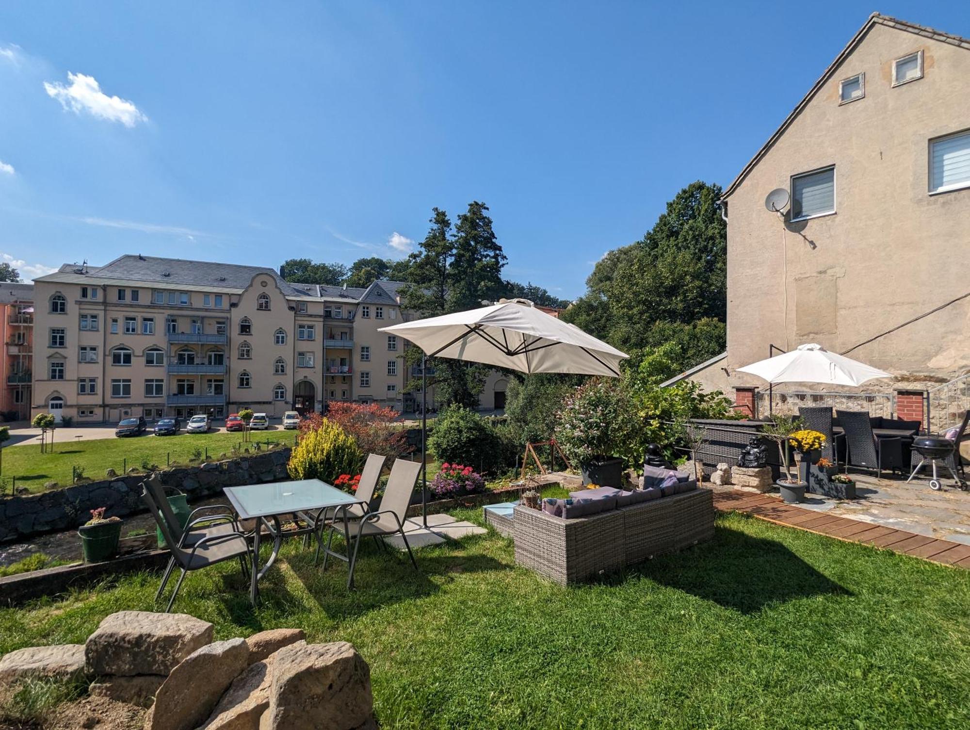 F1 - Urlaubsmagie - Helle Wohnung Mit Sauna & Pool & Whirlpool Sebnitz Luaran gambar