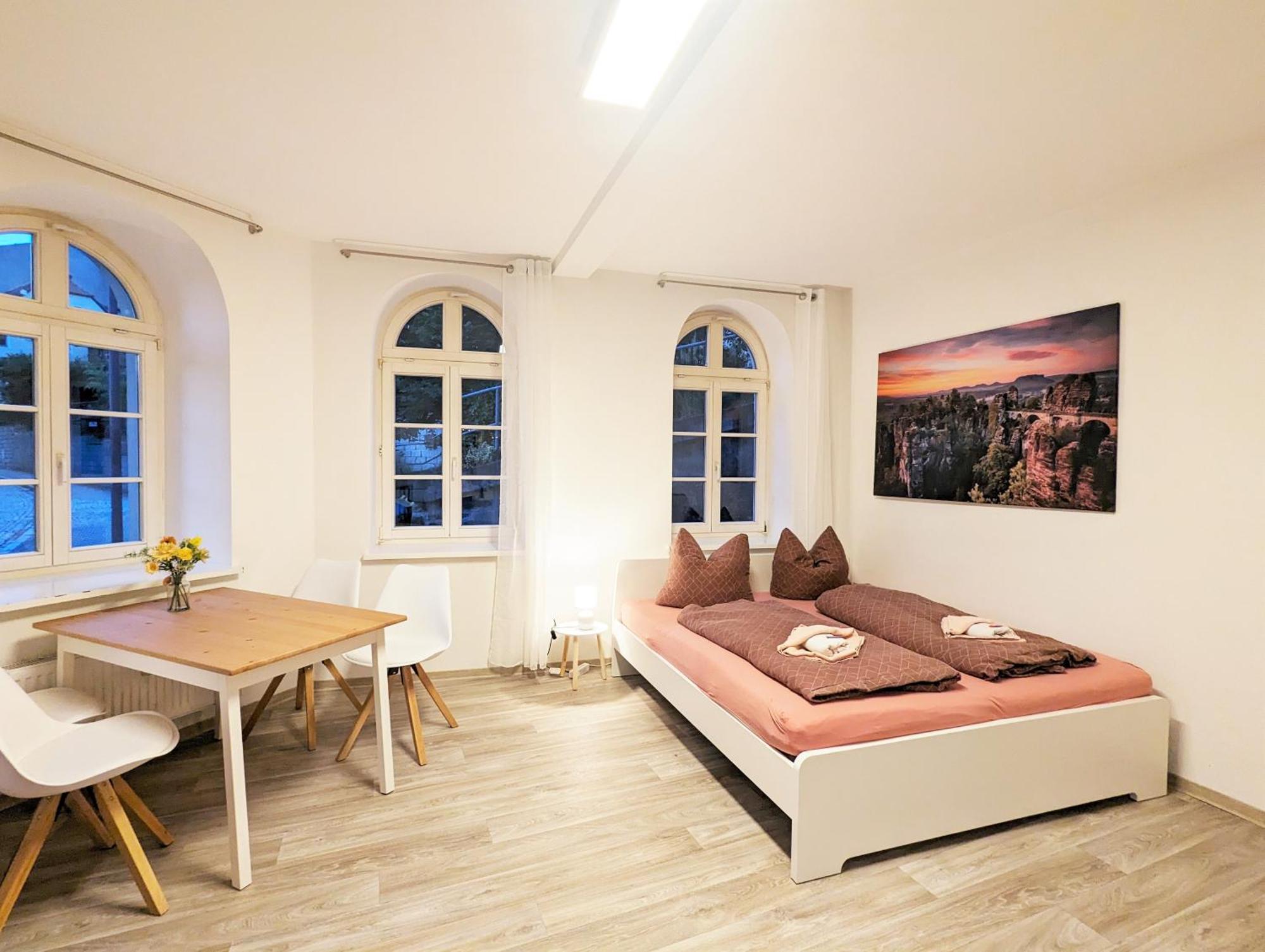 F1 - Urlaubsmagie - Helle Wohnung Mit Sauna & Pool & Whirlpool Sebnitz Luaran gambar
